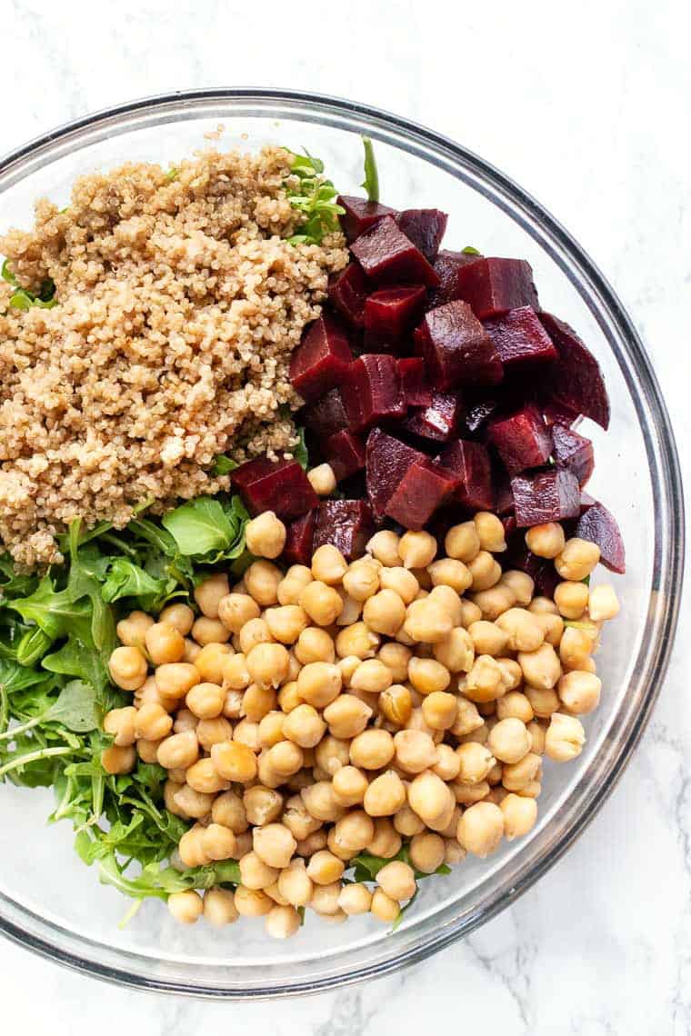 Salată de Quinoa